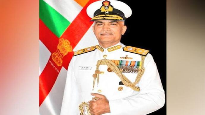 नए नौसेना प्रमुख के रूप में वाइस एडमिरल हरि कुमार आज संभालेंगे कार्यभार