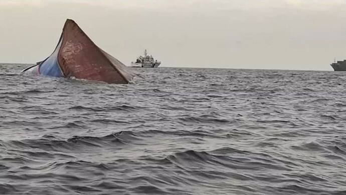 Gujarat: गिर सोमनाथ के समुद्र में बड़ा हादसा, तूफान की वजह से 15 नावें डूबीं, 8 से 10 मछुआरे लापता