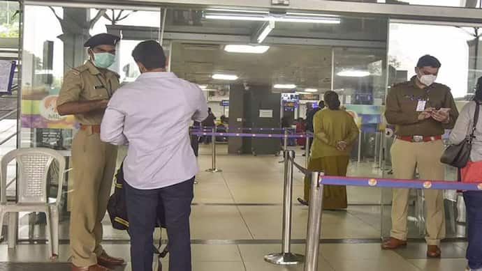 Omicron:दिल्ली एयरपोर्ट पर 25 यात्री कोरोना पॉजिटिव मिले, MP के भोपाल में भी विदेश से आए दो लोग संक्रमित