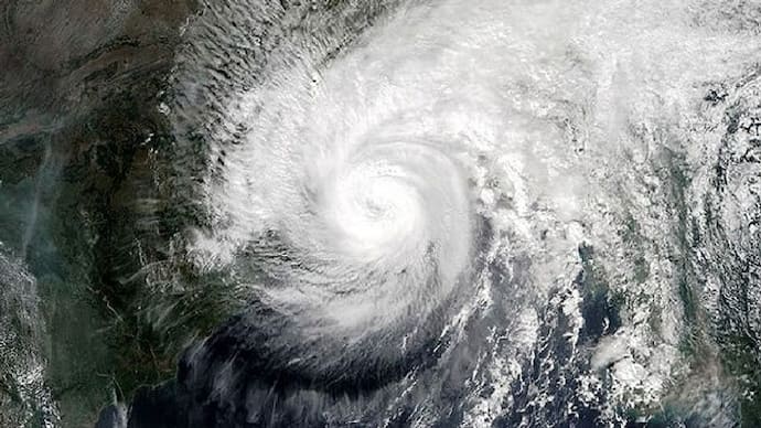 Cyclone Jawad: আজই ঘূর্ণিঝড়ে পরিণত হবে জাওয়াদ,  শনিবার থেকেই বৃষ্টি শুরু দক্ষিণবঙ্গে