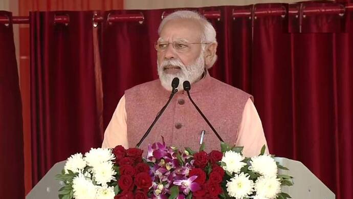 PM modi in Uttarakhand: 'উন্নয়নের কোনও নীতি-কৌশল ছিল না আগের সরকারের', কংগ্রেসকে তোপ মোদীর