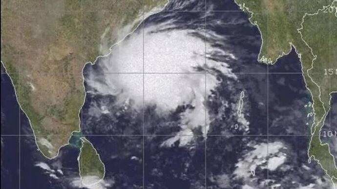 Cyclone Jawad: ঘূর্ণিঝড় জওয়াদের জেরে প্রবল দুর্যোগ, জমা জল সরাতে চালু হল পাম্প