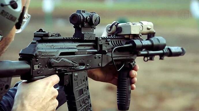 Putin की Visit से पहले AK-203 की डील पक्की, जानें इंसास रायफल से कितना हाईटेक है Army को मिलने वाला ये हथियार
