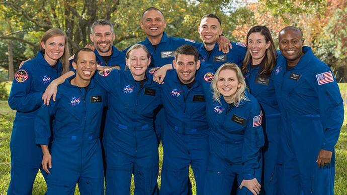 NASA के मून मिशन की टीम में शामिल हुए भारतीय मूल के अनिल मेनन, दो साल की ट्रेनिंग के बाद चांद पर रखेंगे कदम