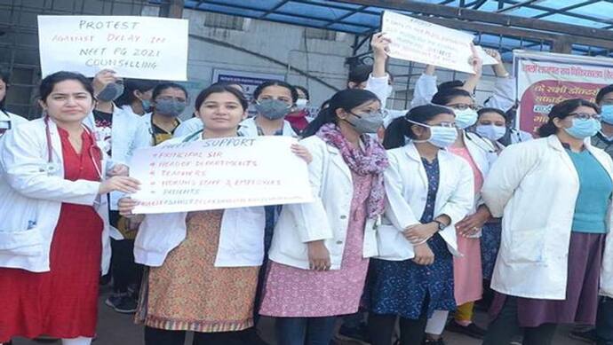 कानपुर: जूनियर डॉक्टर की  हड़ताल में मर रहे मरीज जिम्मेदार बोले 'सब रूटीन मौतें'