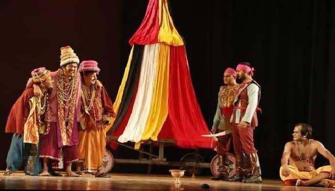 Murshidabad Drama: অতিমারির থাবায় ম্লান মুর্শিদাবাদের শতাব্দী প্রাচীন নাট্যচর্চা