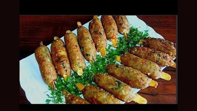 Tasty Food: व्रत ही नहीं शाम के नाश्ते में खाने के लिए तैयार करें साबूदाना कबाब, जानें विधि