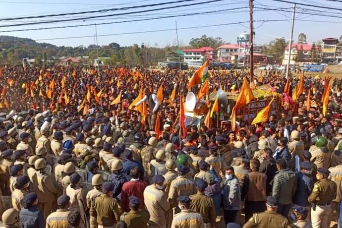 Himachal Pradesh : आखिरकार झुकी जयराम सरकार, सामान्य वर्ग आयोग के गठन का ऐलान, गंगाजल छिड़क खत्म हुआ प्रदर्शन