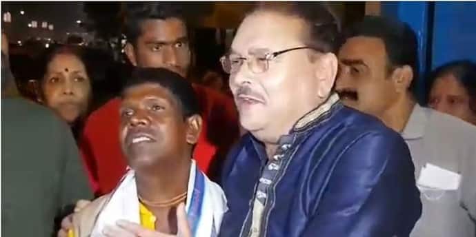 KMC Election 2021: পুরভোটের প্রচারে মদনের সঙ্গে 'বাদামকাকু', 'কাঁচা বাদাম'-এর সুরে জমে উঠল আড্ডা
