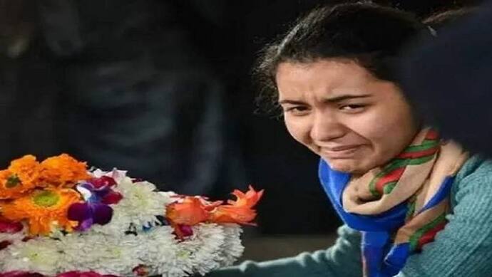 WOKE, Anti BJP, कहकर ब्रिगेडियर लिड्डर की बेटी को किया ट्रोल, आशना को बंद करना पड़ा Twitter Account