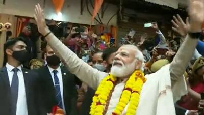 kashi में PM Modi: एयरपार्ट से लेकर काल भैरव की आरती तक...देखें अब तक की खास तस्वीरें