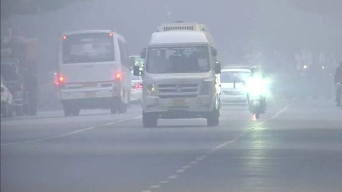 Delhi air pollution: प्रदूषण से दिल्ली को राहत नहीं; AQI 337, आज फिर रिव्यू मीटिंग करेगी दिल्ली सरकार