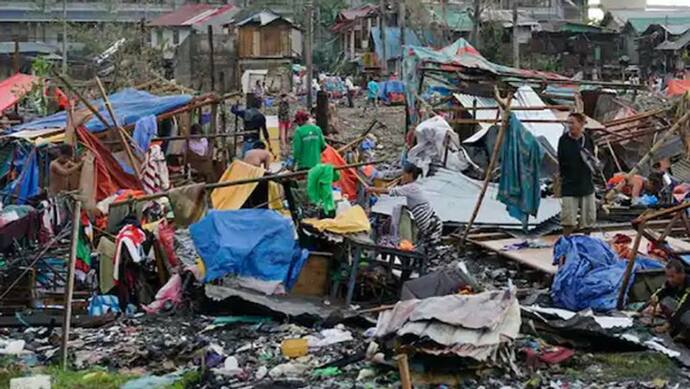 Philippines Rai Typhoon :  270 की स्पीड से चली हवाओं से 95 प्रतिशत घरों की छतें उड़ीं, 3 लाख लोग बेघर