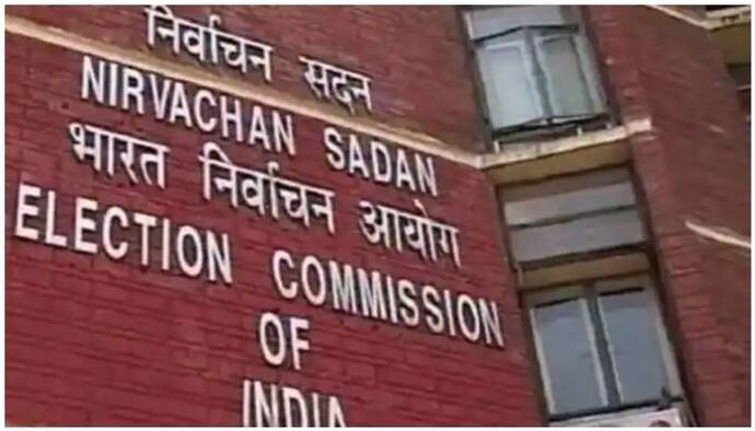 चुनाव आयोग के अधिकारियों ने सभी राजनीतिक दलों के साथ की बैठक, BSP ने रखी समय से चुनाव कराने की मांग