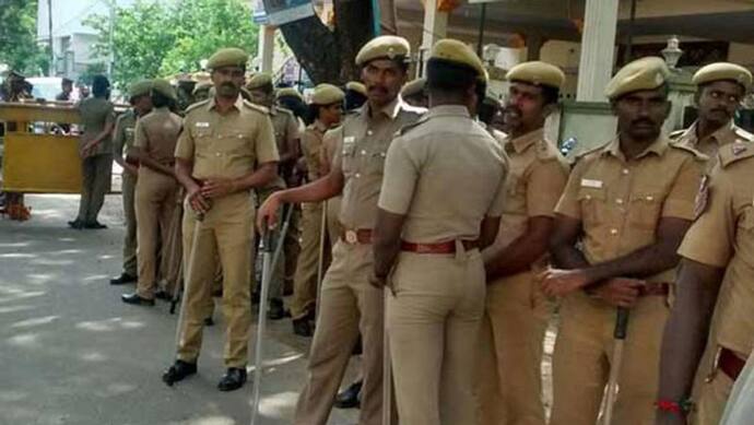भगवान अयप्पा के उत्सव में झगड़े की अनोखी सजा, पुलिस ने छात्रों को थाने ले जाकर लिखवाए छंद