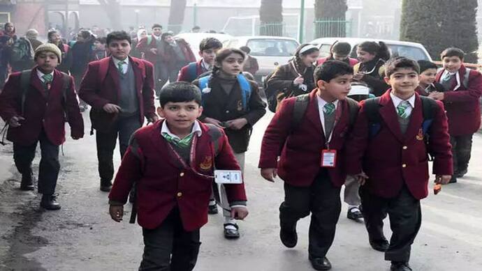 बढ़ती ठंड के बीच यूपी सरकार का आदेश, कक्षा एक से आठ तक के स्कूलों को 15 दिनों के लिए किया गया बंद