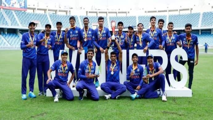 Ind vs SL U19 Asia Cup Final: श्रीलंका को हराकर भारत बना एश‍िया चैंपियन, वर्ल्‍ड कप के लिए टीम इंडिया तैयार