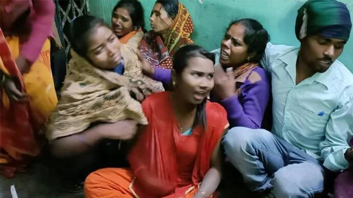नया साल जिंदगीभर का दर्द दे गया: झारखंड में ट्रक मजदूरों पर जा पलटा, 6 लोगों की मौके पर ही दर्दनाक मौत