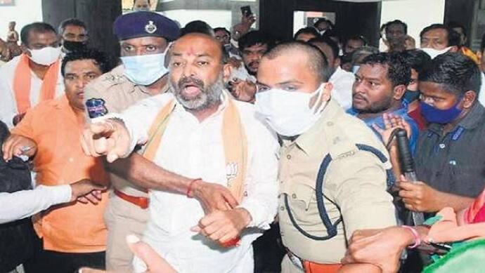 Telangana BJP अध्यक्ष Bandi Sanjay को 14 दिन की रिमांड, JP Nadda ने कहा लोकतंत्र की हो रही हत्या