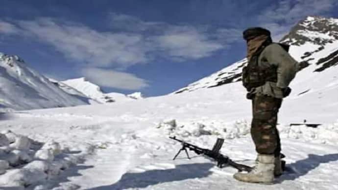 LAC पर चीन ने तैनात किए 60 हजार सैनिक, हर स्थिति के लिए तैयार है भारतीय सेना