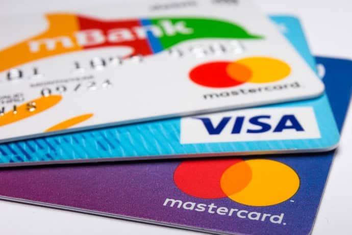 क्रेडिट कार्ड, बैंक लॉकर से लेकर जीएसटी तक, 1 जनवरी से लागू हो रहे हैं नए नियम, जानें क्या हुआ बदलाव