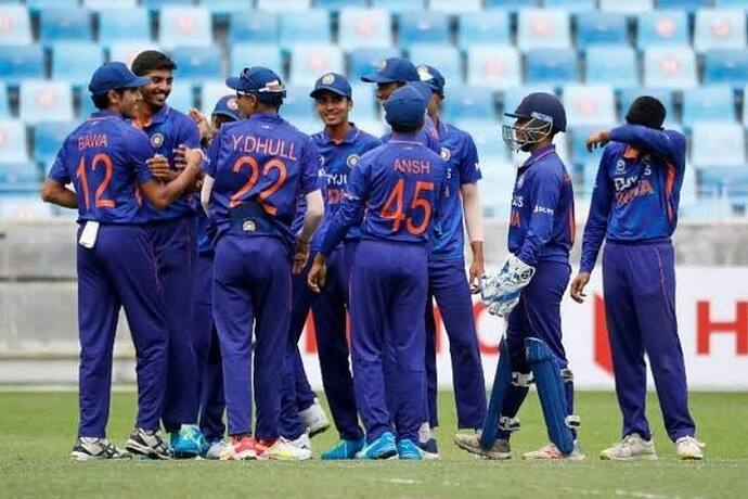 U19 World Cup 2022 IND vs SA :  भारत का स्कोर 155 रन पर 4 विकेट, कप्तान यश धुल और  राज बावा क्रीज पर