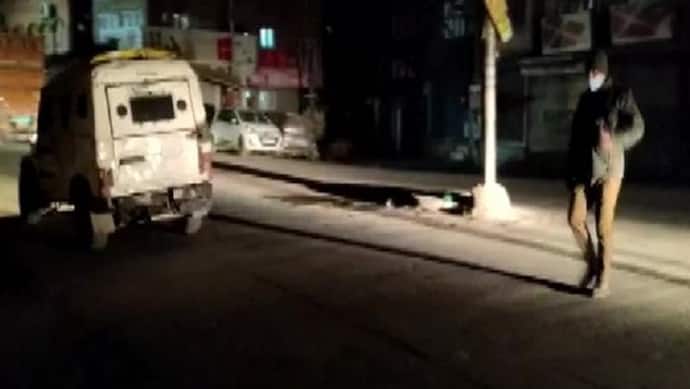 Srinagar में आतंकियों ने पुलिस पेट्रोलिंग पार्टी पर किया ग्रेनेड हमला, 1 पुलिस अधिकारी और 1 नागरिक घायल
