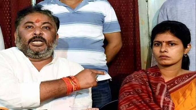 मंत्री स्वाति सिंह की सीट पर पति दयाशंकर का भी दावा, जानिए क्या है सरोजिनीनगर सीट की Inside Story