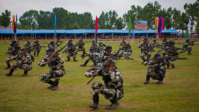 दिल्ली में आतंकियों की कमर तोड़ने CRPF की QAT तैयार,  किसी भी स्थिति से निपटने में सक्षम हैं ये कमांडो