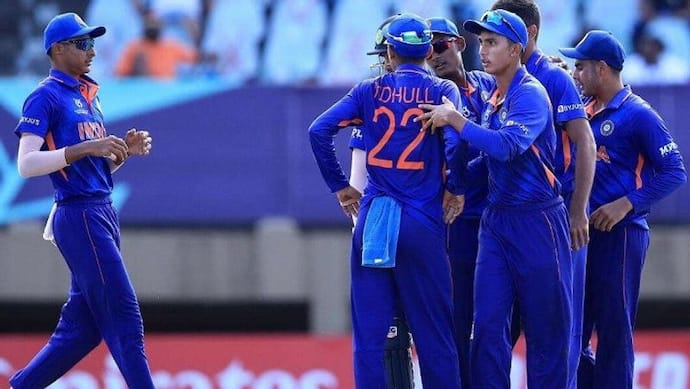 Under-19 World Cup: भारतीय टीम को लगा बड़ा झटका, कप्तान समेत 6 खिलाड़ी कोरोना पॉजिटिव