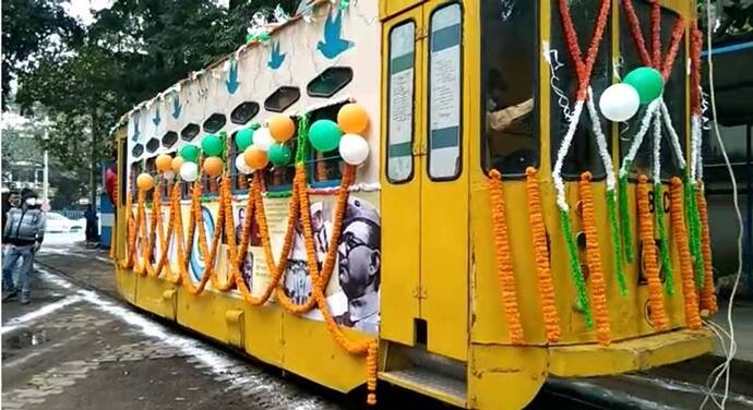 ট্যাবলো বিতর্কের মাঝেই উদ্যোগ রাজ্যের, নেতাজির স্মরণে কলকাতার রাস্তায় বিশেষ ট্রাম 'বলাকা'