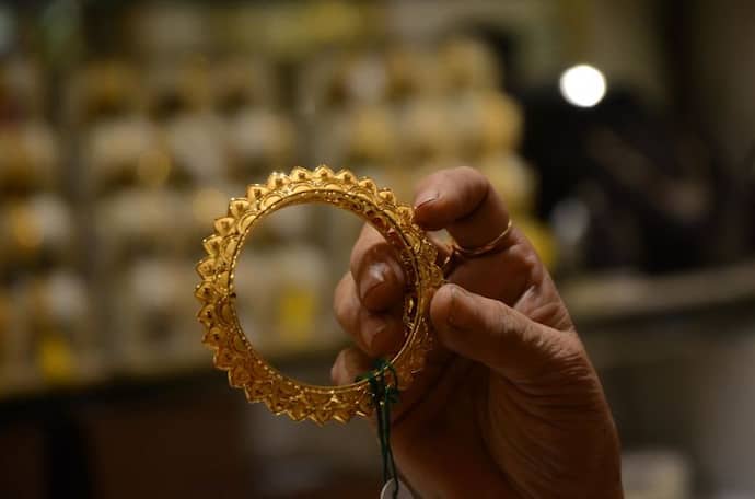 Gold Price Today-সোনার দামে নেই কোনও বিশেষ পরিবর্তন, দামের পারদ সেই উর্ধ্বমুখীই