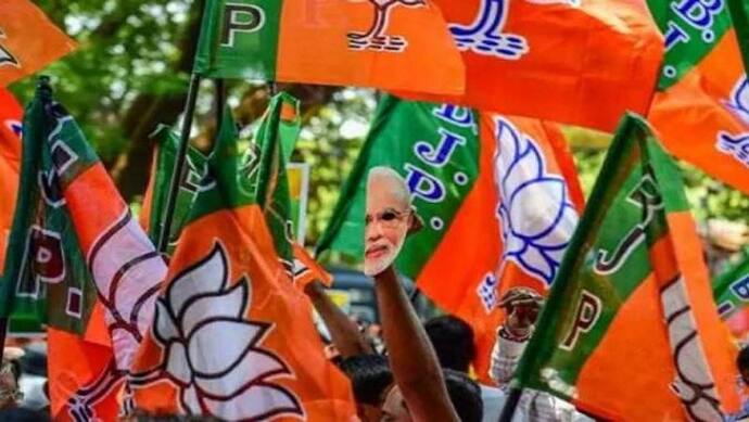 यूपी चुनाव: भाजपा ने बगावत कर रहे नेताओं को किया पार्टी से बाहर, कई बड़े नाम भी लिस्ट में हैं शामिल