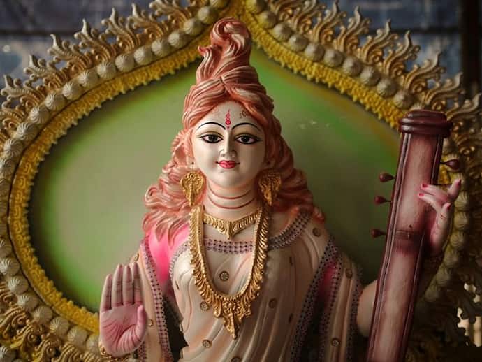 Saraswati Puja 2022: সরস্বতী পুজোয় তৈরি হচ্ছে বুধাদিত্য যোগ, পুজোয় উপবাস রাখলে মনে রাখুন এই বিষয়গুলি
