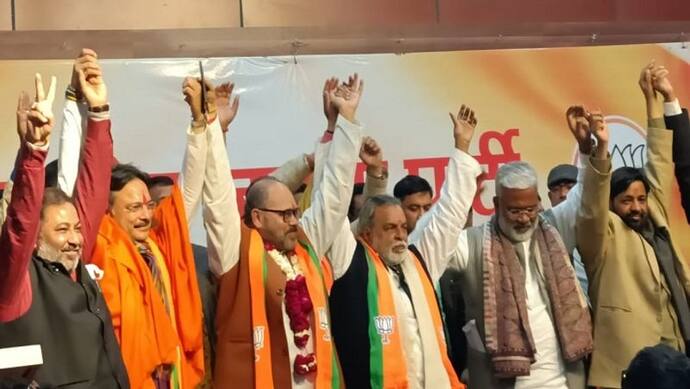 यूपी चुनाव: सपा सरकार में मंत्री रहे और शिवपाल यादव के करीबी शारदा प्रसाद शुक्ला भाजपा में हुए शामिल