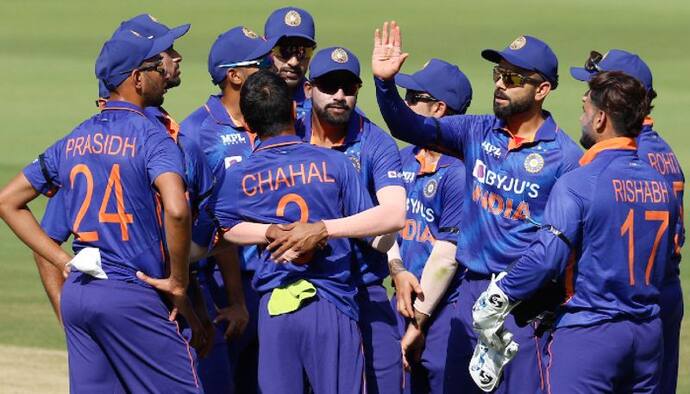 IND vs WI T 20: वेस्टइंडीज के खिलाफ टी 20 सीरीज से पहले भारत को लगा बड़ा झटका, ये दो बड़े खिलाड़ी हुए बाहर