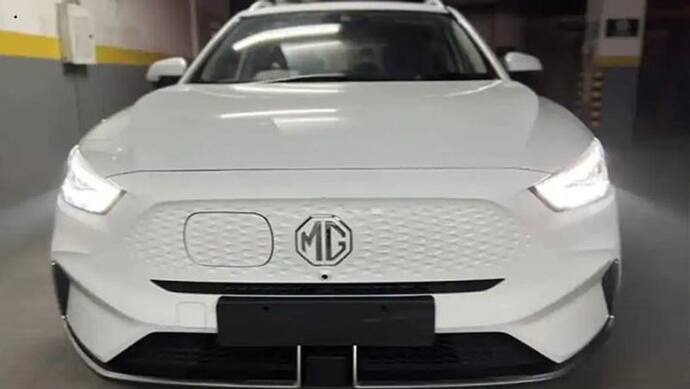 MG ZS EV facelift की भारत में लॉन्चिंग से पहले दिखी झलक, इस कार से हटेंगी नहीं आपकी निगाहें