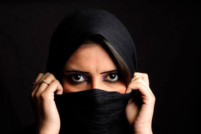 वर्ल्ड के 4 मुस्लिम देशों में हिजाब पहनना जरूरी, यहां पर तो हो जाती है हत्या, ईरान में ढीले कपड़े पहनने पर बैन