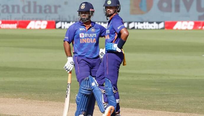 IND vs WI 3rd ODI: निचले क्रम के बल्लेबाजों चाहर-सुंदर की बदौलत 265 रनों तक पहुंचा भारत, अय्यर-पंत की फिफ्टी