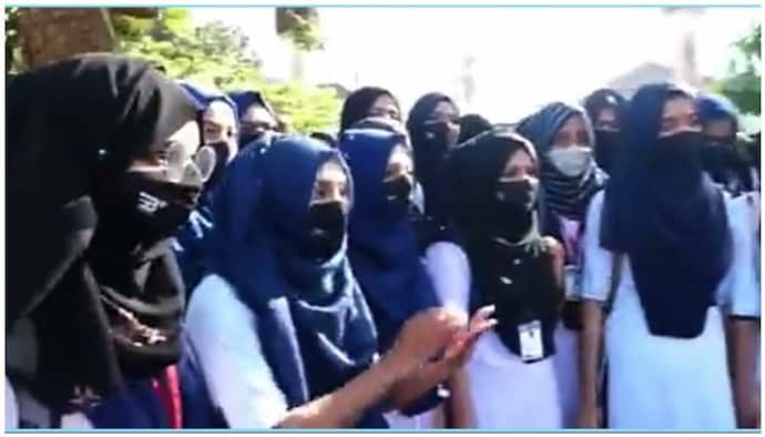 हाईकोर्ट की रोक के बाद भी कर्नाटक के स्कूल में हिजाब पहनकर पहुंचीं छात्राएं, शिक्षकों से भिड़े अभिभावक