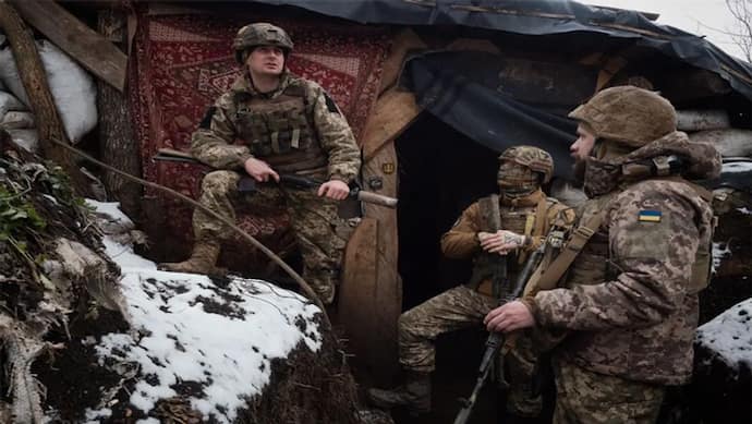 Ukraine में घुसेगी रूसी सेना, Donetsk और Lugansk की मदद के लिए सेना बाहर भेजने की सर्वसम्मित से मंजूरी