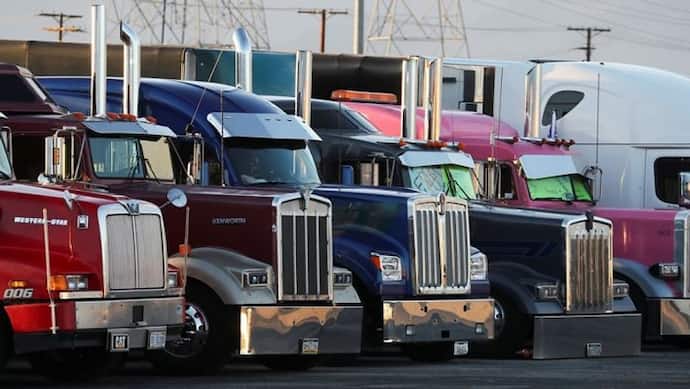 अमेरिका में कनाडा की तरह ट्रक ड्राइवरों के विरोध प्रदर्शन की तैयारी, वाशिंगटन के लिए रवाना हुआ People's Convoy