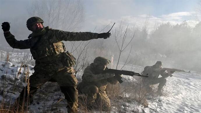 Russia-Ukraine War: जंग के ऐलान के बाद सोशल मीडिया ट्रेंड हुआ world war 3, देखें लोगों के रिएक्शन