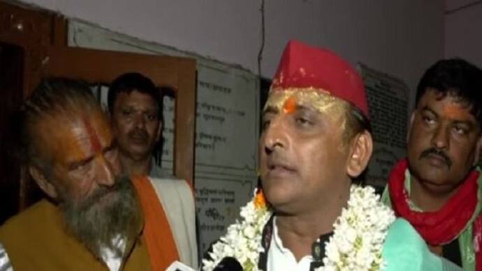 यूपी चुनाव: अखिलेश ने CM योगी पर किया पलटवार, कहा- गुल्लू के लिए बिस्किट लेकर जाएं, गोरखपुर में इंतजार कर रहा