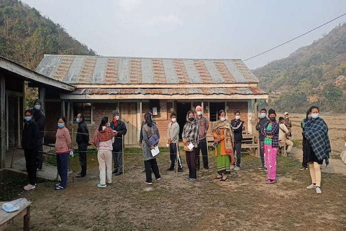 Manipur Chunav 2022 : मणिपुर में पहले चरण का मतदान जारी, सीएम बीरेन सिंह समेत कई मंत्रियों की किस्मत दांव पर