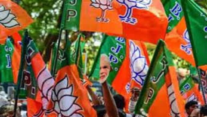 Inside Story: वाराणसी में बदले सियासी हालात, BJP के दिग्गजों के आगे क्या है विपक्ष का समीकरण, पढें रिपोर्ट