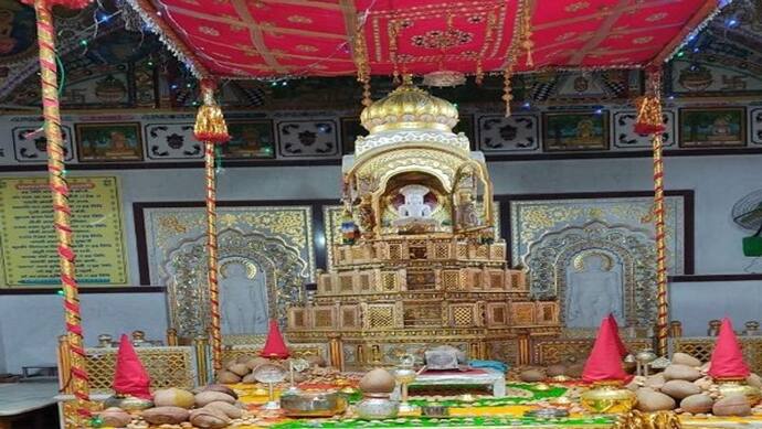 दिगंबर जैन मंदिर में होगा तीन दिवसीय भव्य महोत्सव, धर्मसभा में श्रद्धालुओं ने बढ़-चढ़कर लिया भाग