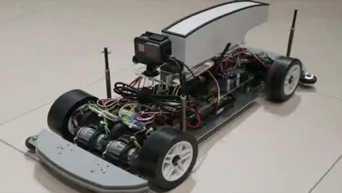 Nissan ने दिखाया e-4ORCE एडवांस तकनीक का दम, कंपनी ने पेश की mini radio-controlled कार, देखें नई टेक्नालॉजी
