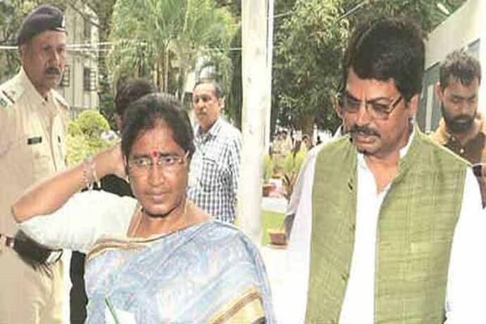 झारखंड के बड़कागांव गोलीकांड में 6 साल बाद फैसला, पूर्व मंत्री योगेंद्र साव और पत्नी को 10 साल की जेल