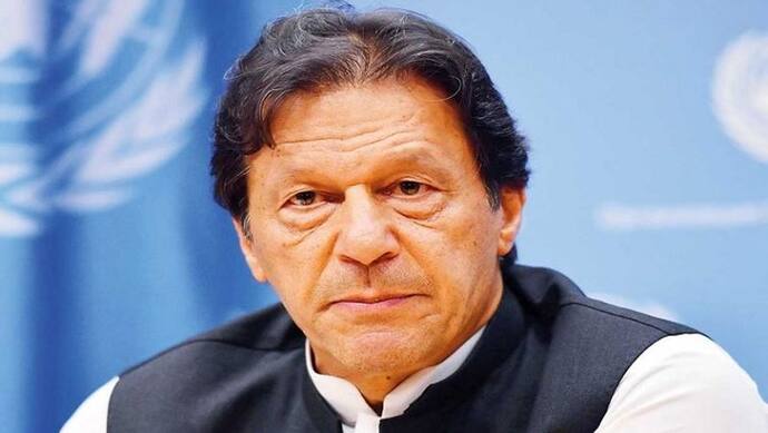 पाकिस्तान में लग सकती है इमरजेंसी, अविश्वास प्रस्ताव के बीच इमरान खान आज रात पाकिस्तान को करेंगे संबोधित 